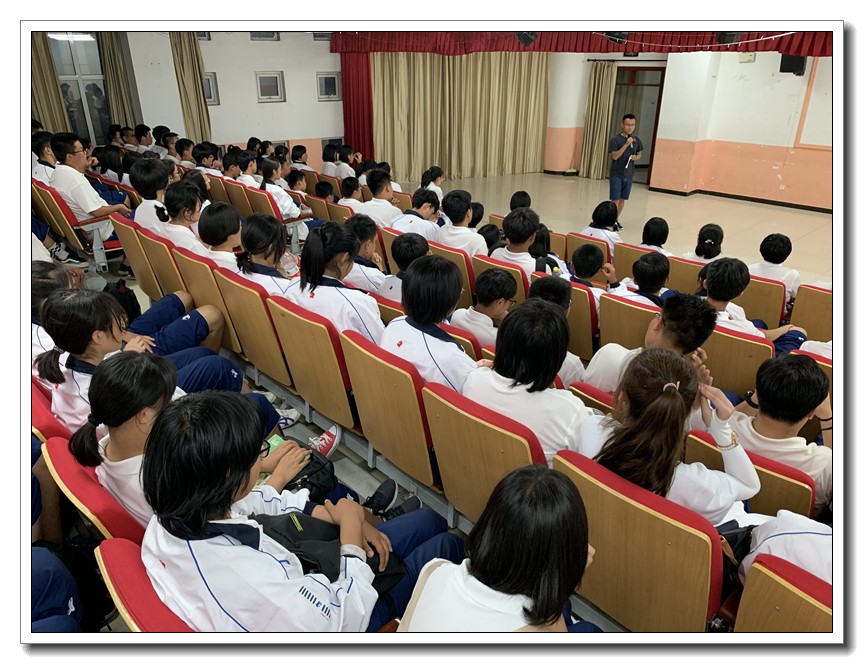 18 麦吉尔大学就读的学长王九淇传授经验.jpg