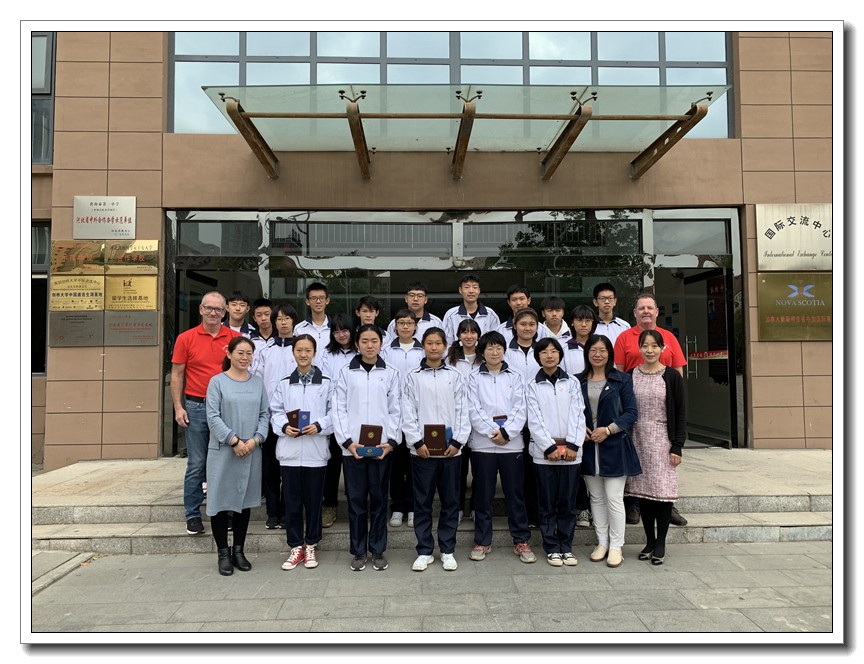 1570781523.jpg 获奖选手合影.jpg