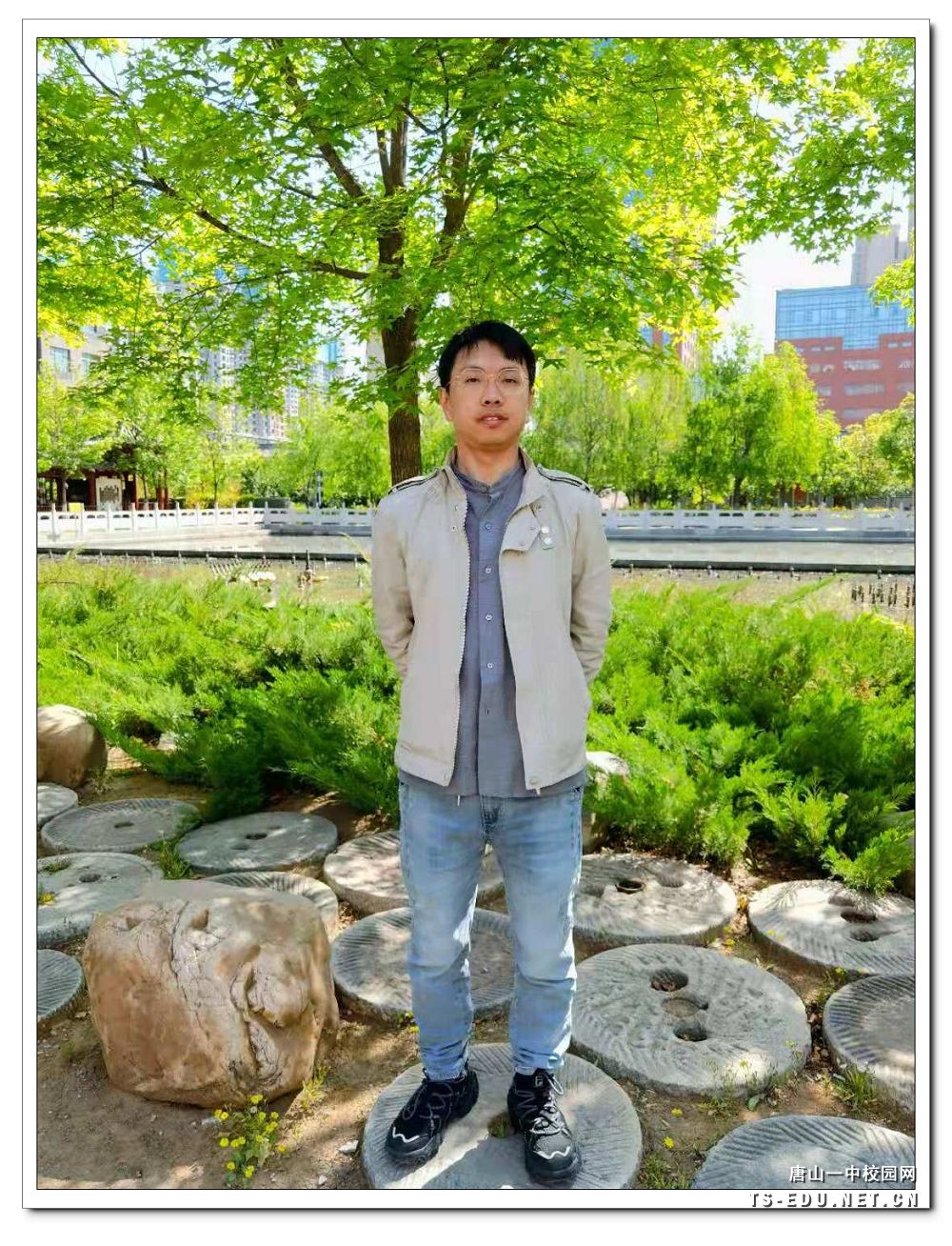 育人先锋：郝 刚.jpg